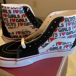 Never been worn Vans SK8-HI shoes.